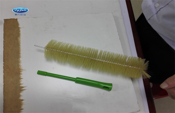 橡膠粘金屬瞬間膠水案例,使用聚厲金屬膠水粘橡膠和掃塵毛刷 橡膠粘金屬瞬間膠水案例,使用聚厲金屬膠水粘橡膠和掃塵毛刷