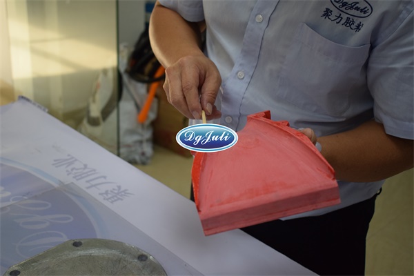  玻璃鋼粘貼膠水