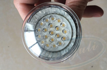 透明塑料粘接，選錯(cuò)膠水很煩惱？為何不來聚力膠業(yè)看看