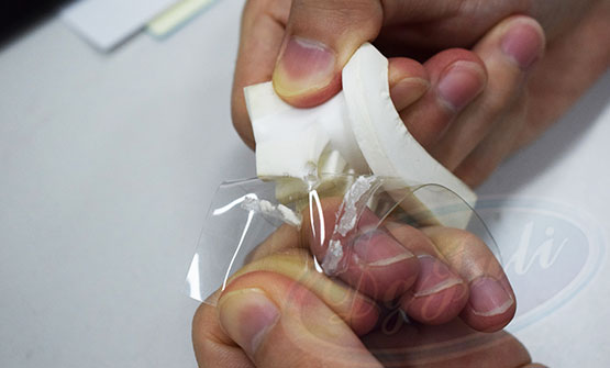 pvc粘聚氨酯發(fā)泡膠粘劑 撕裂效果 pvc粘聚氨酯發(fā)泡膠粘劑 撕裂效果