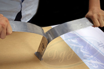 廣東金屬粘合劑廠家為大型超市冷庫提供金屬板粘合方案