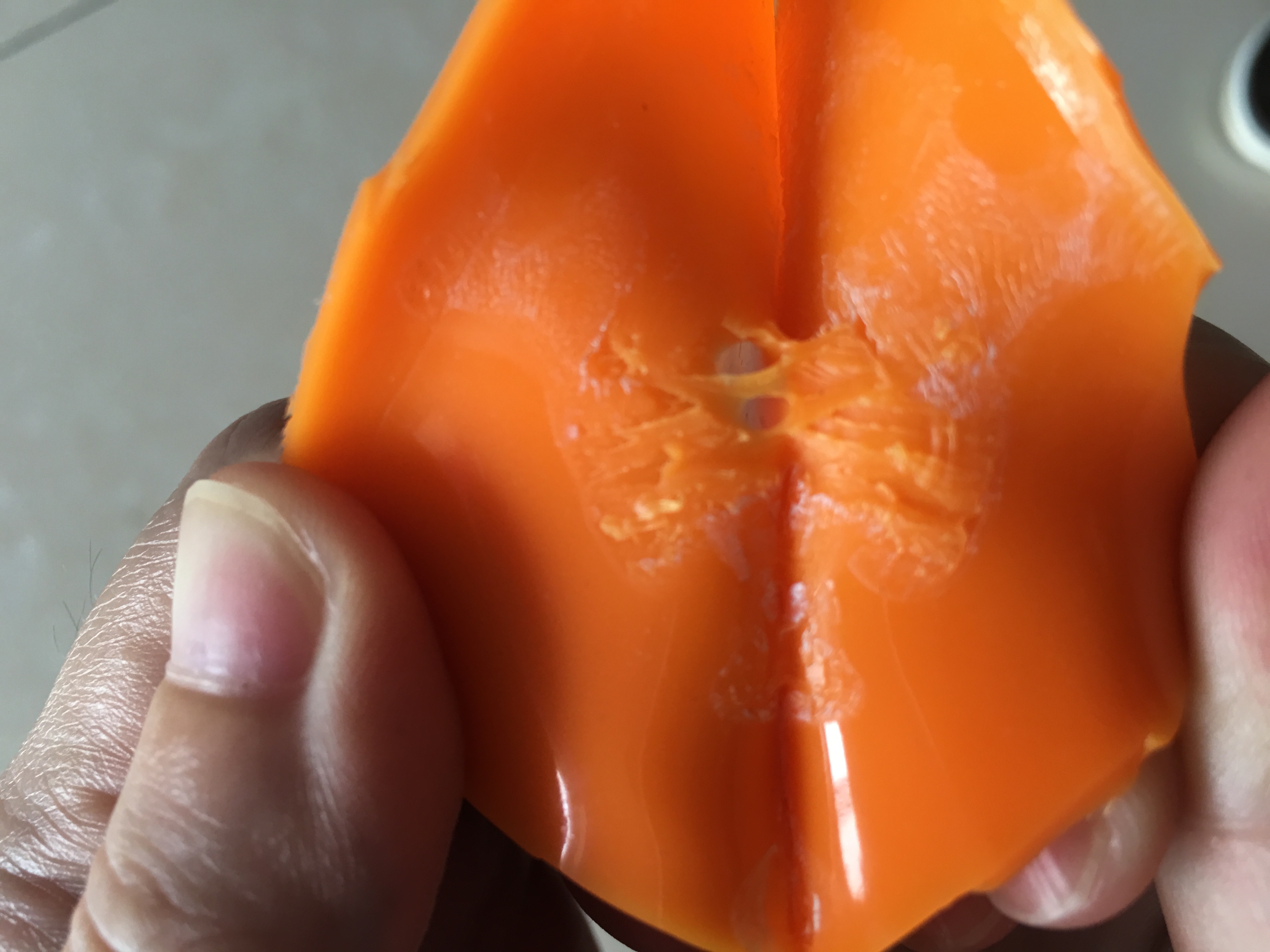 橡膠材質(zhì)用什么膠水粘？聚力膠水的瞬間膠可達(dá)到扯斷橡膠不脫膠的強(qiáng)度！