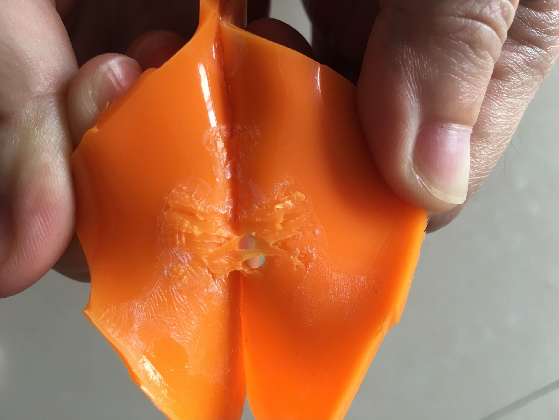 聚力牌高濃度瞬間膠水，一款不僅僅用于小面積的橡膠粘接劑！