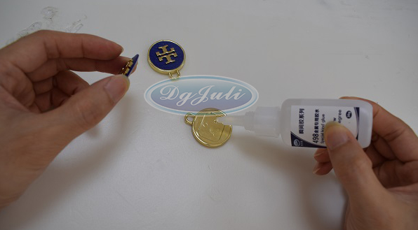 聚厲金屬瞬間膠,8秒定型性能優(yōu)異 聚厲金屬瞬間膠,8秒定型性能優(yōu)異