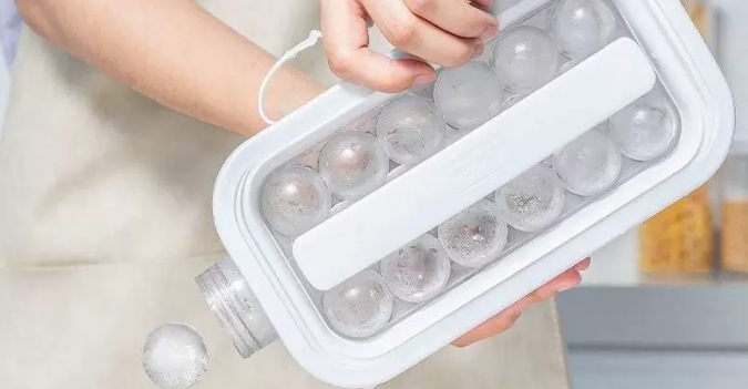 食品級硅膠密封膠加持,冰格水壺安全無虞