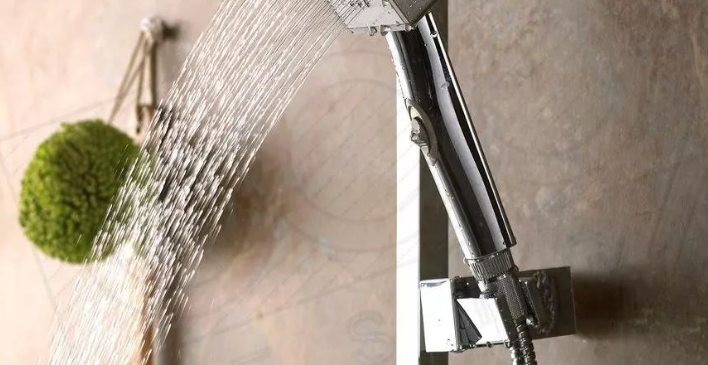 UV 膠'鎖'定穩(wěn)固,花灑支架告別松動危機 UV 膠'鎖'定穩(wěn)固,花灑支架告別松動危機